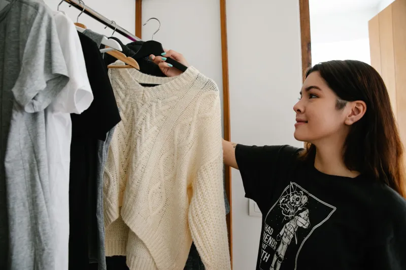 The Clothes That Knew a Different You: How to Let Go Without Losing the Memory